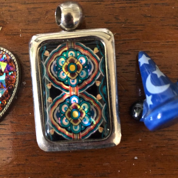 💜Pendent Bundle- 695 $40 or $35 w/offer - Picture 3 of 6